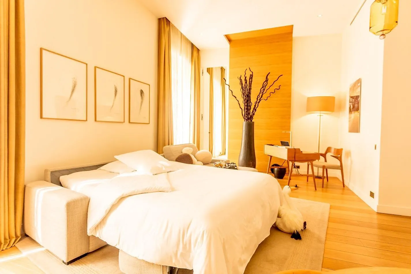 Hotel Marignan Champs-Elysees Paris